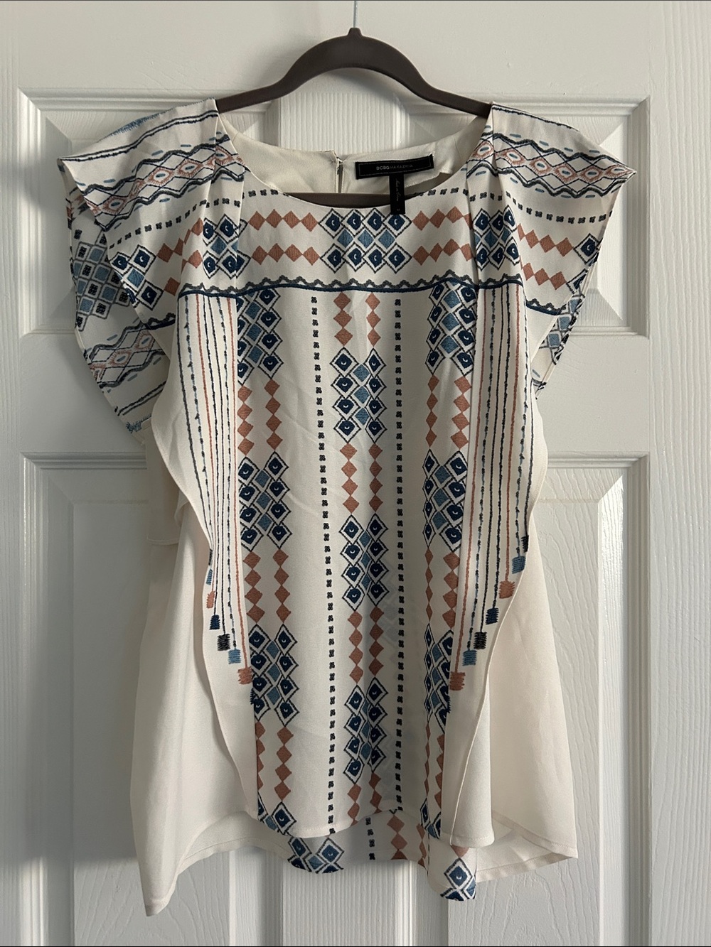 BCBGMaxAzria Cream Embroidered Geo Flutter Sleeve Blouse